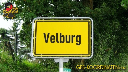 Typisches deutsches Ortseingangsschild von Velburg in Bayern