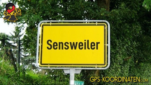 Typisches deutsches Ortseingangsschild von Sensweiler in Rheinland-Pfalz